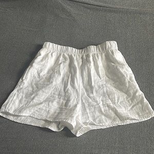 Universal Thread Linen white shorts